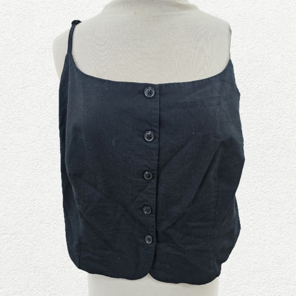 a new day Black Sleeveless Button-Down Blouse